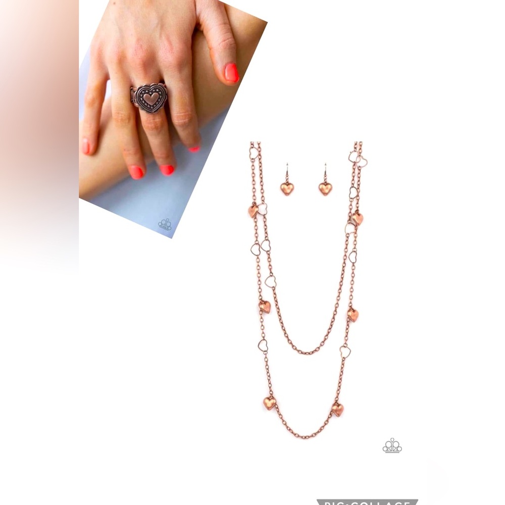 Paparazzi I jewelry 
$5 a piece
Shipping $5 after 10 pieces free shipping